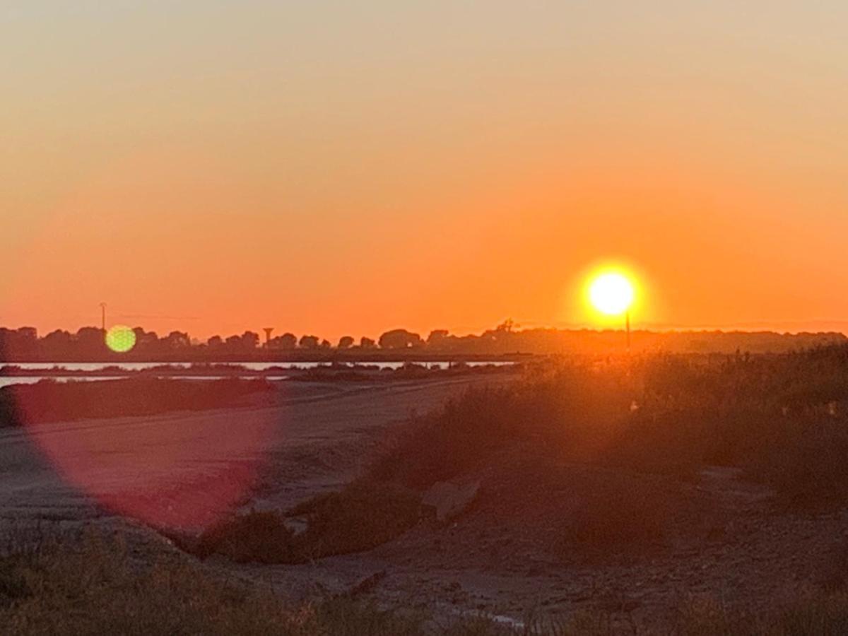Cabane Maia Aigues Mortes エクステリア 写真